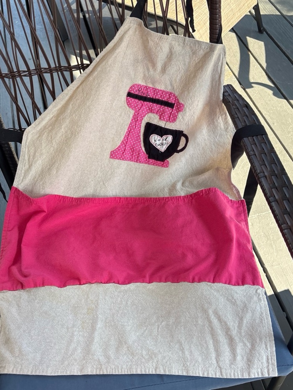 Source Unknown Pink and Cream Kitchen Apron with Mixer Applique